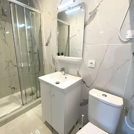 Apartment New 447 Welles - Cosy Center *